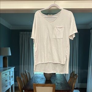 Zenana Outfitters White V-Neck Men's Shirt